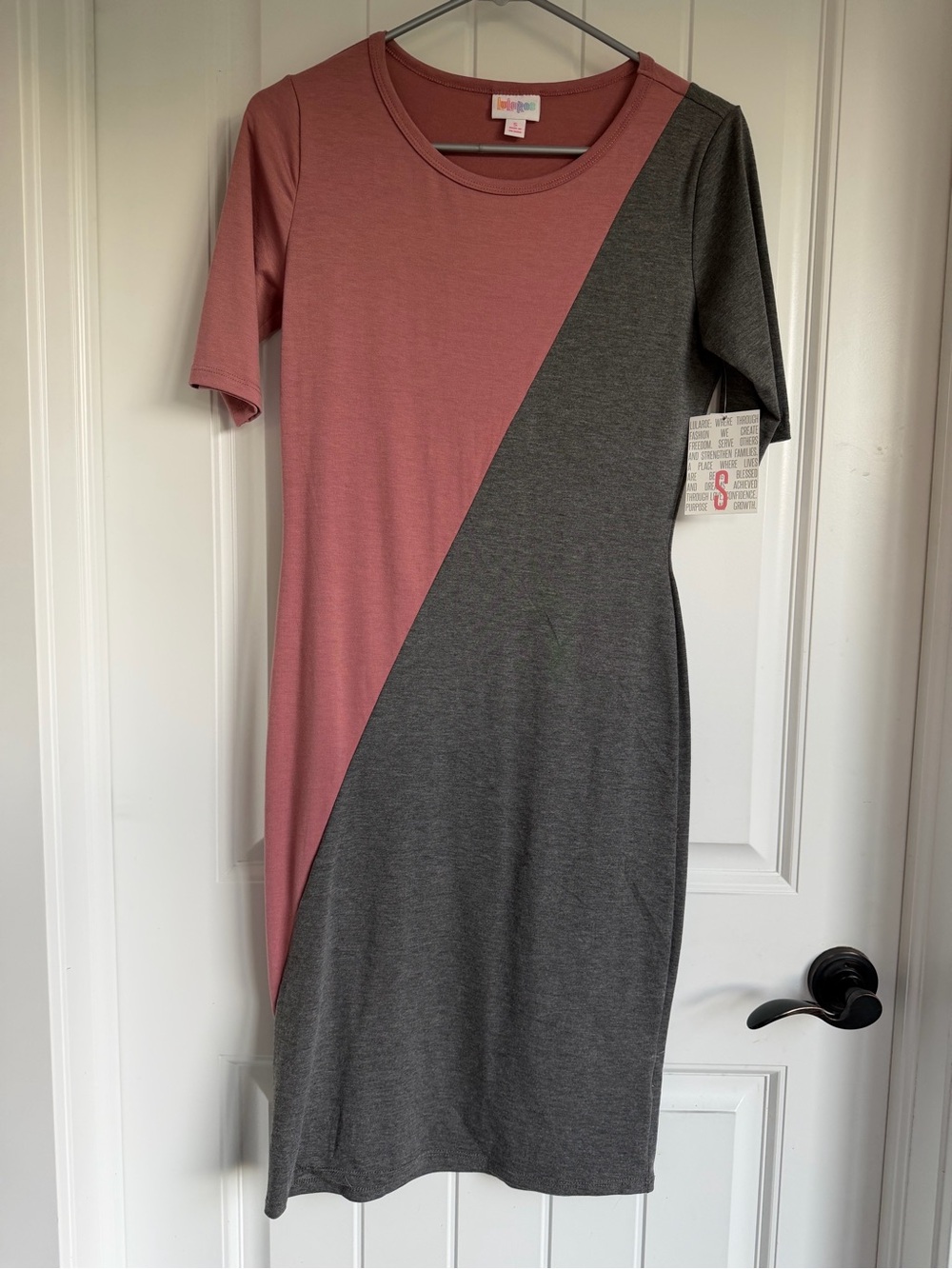 LuLaRoe Julia NWT, Size S